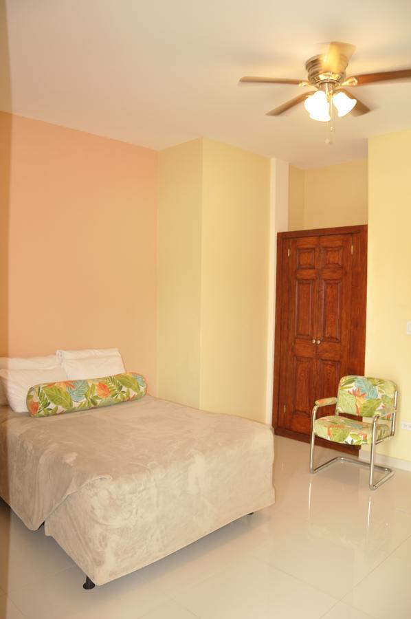 Sams Hotel Port-au-Prince Eksteriør billede